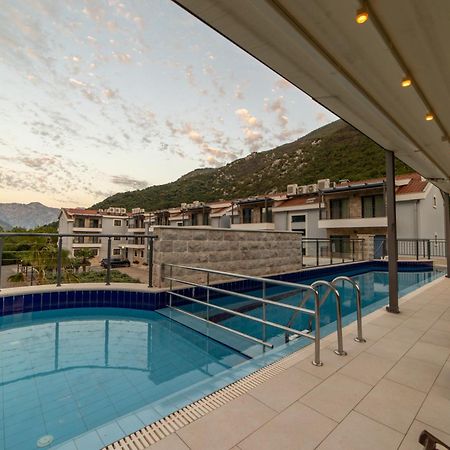 Green Bay Apartments Morinj Kotor Kültér fotó