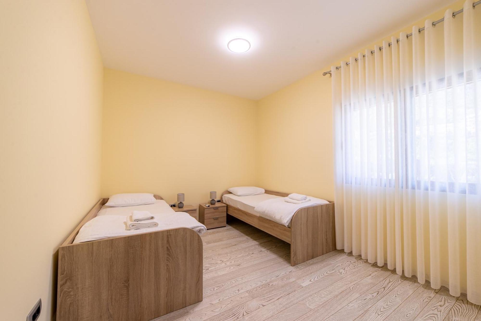 Green Bay Apartments Morinj Kotor Kültér fotó