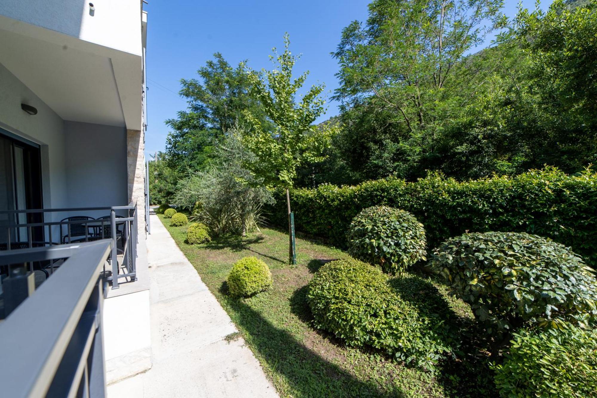 Green Bay Apartments Morinj Kotor Kültér fotó